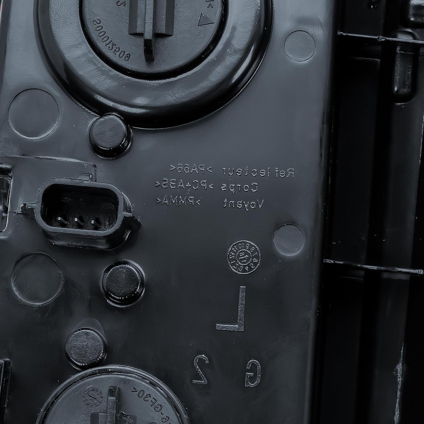 Aligoparts Passenger LEFT Side N/S Rear Fog Tail Light Lamp  For Renault Trafic, Nissan NV300 / Primastar, Vauxhall Vivaro, Fiat Talento (2014–2024)