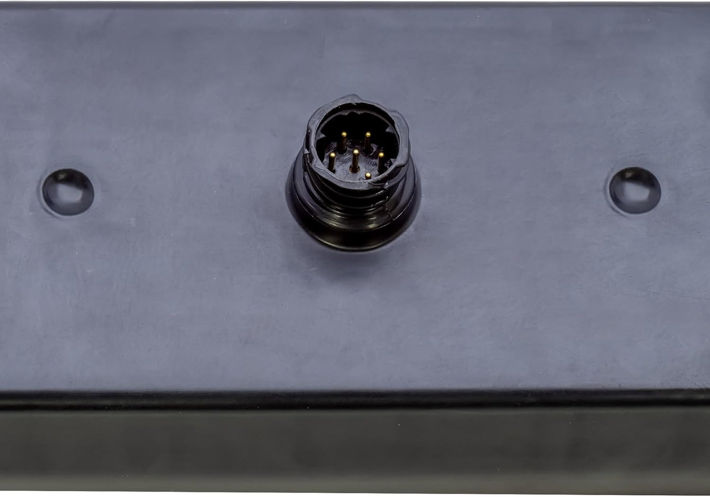 Aligoparts Passenger Left Side N/S Tail Light Rear Lamp with Bulbs for IVECO Daily Tipper Pick-Up Chassis Cab (2006–2022)