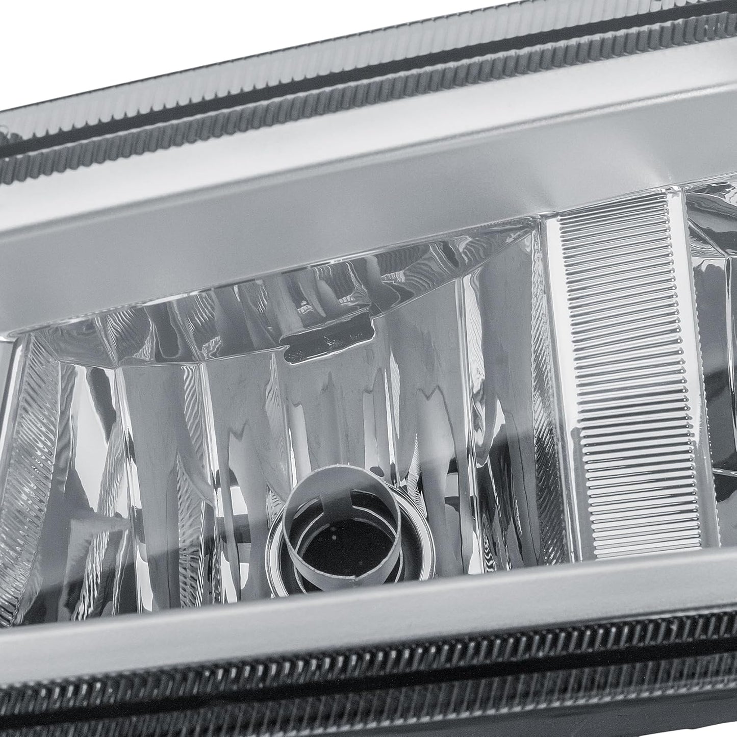 Aligoparts Passenger Left Side N/S Fog Light Lamp Chrome Strip with Spot Light 24V for Volvo FH FM Version 4 (2012–2020)